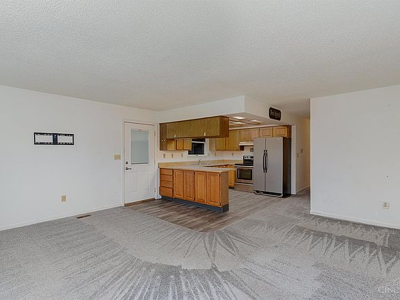 4th image of 127 Lulu Ave