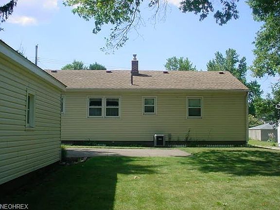 2nd image of 1831 Penthley Ave