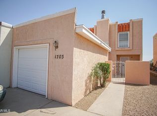 1703 Villa Santos Cir, El Paso, TX 79935