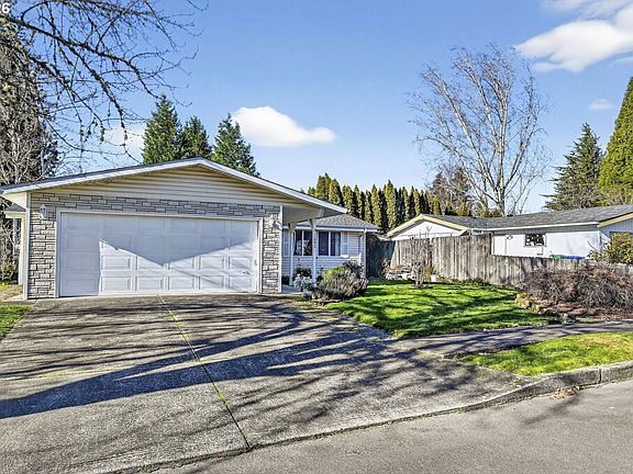 3rd image of 1691 SE Cedar Creek Pl