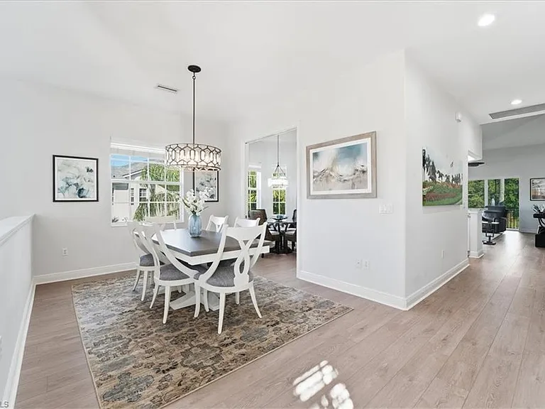 7842 Hawthorne Dr #1703 — Photo 6