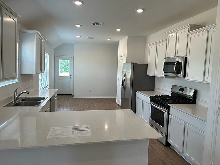 6324 Astoria Park Ln — Photo 8