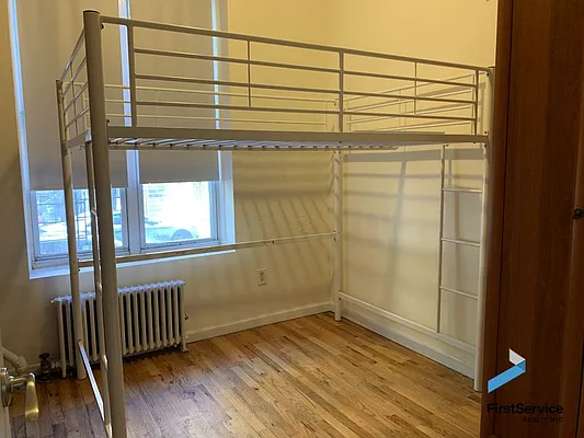 Rented by FirstService Realty (legacy) | media 20