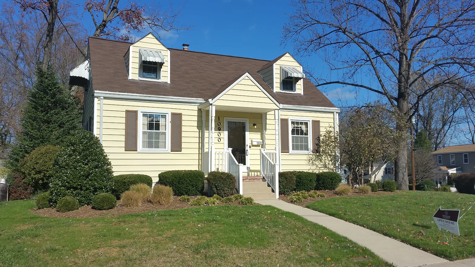 10900 Milburn St photo 1