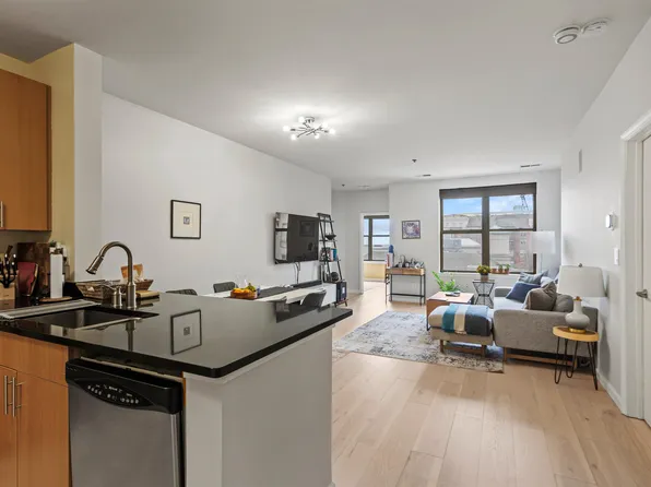 24 Avenue At Port Imperial APT 305, West New York, NJ 07093