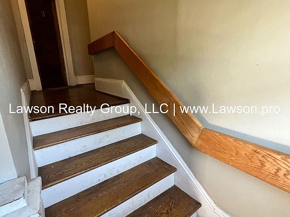 5th image of 422 Walnut Ave SE APT 4
