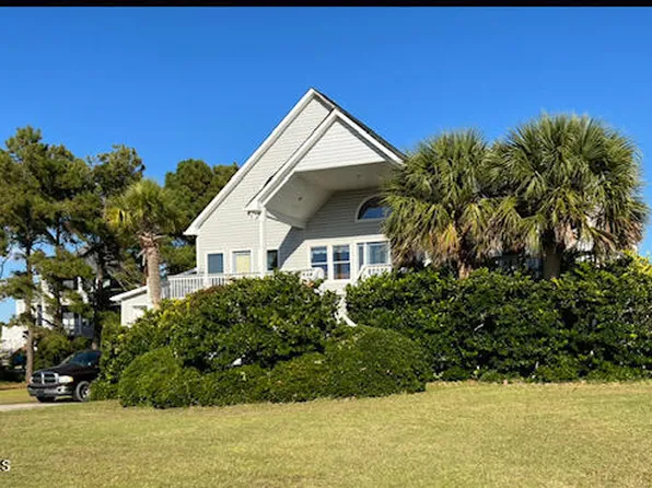 242 Hickory Shores Drive, Newport, NC 28570