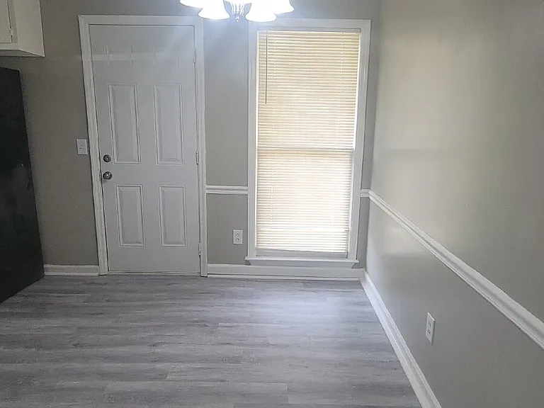 1502 Barrington Rd NW #A — Photo 4
