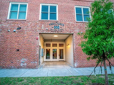 Virtual Tour Unit 101