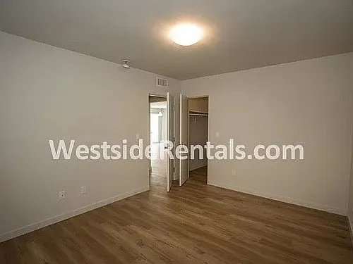 2 bed, 1200 sqft, $3,450 — Photo 4