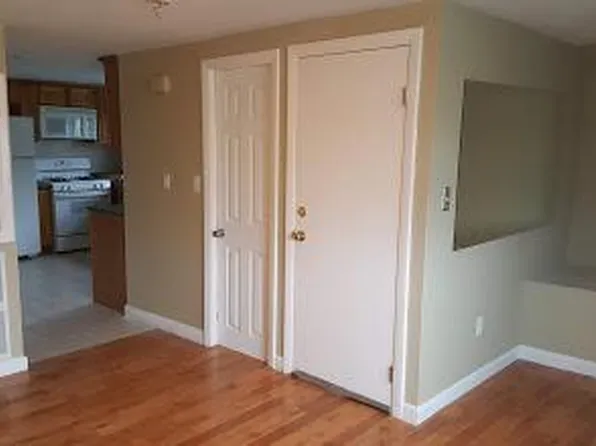 28 Chatham Rd APT 3, Everett, MA 02149