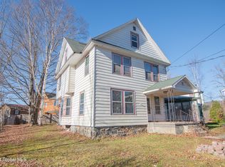113 Shepard Ave, Saranac Lake, NY 12983
