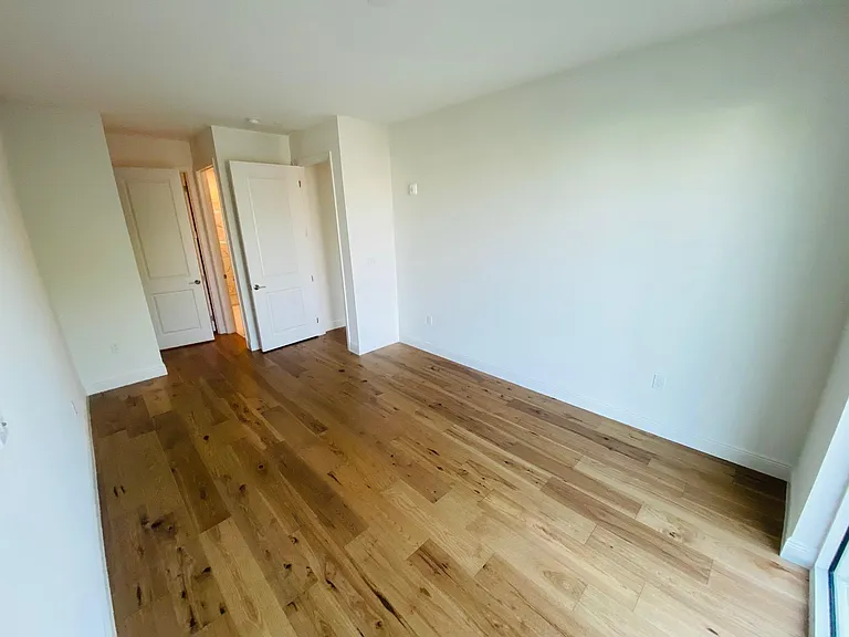 644 3rd Ave S #303 — Photo 15
