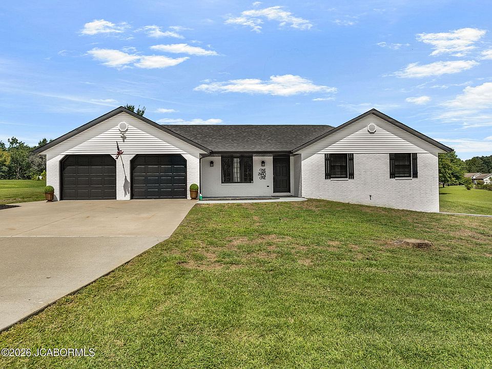 1st image of 11021 Maple Leaf Ln