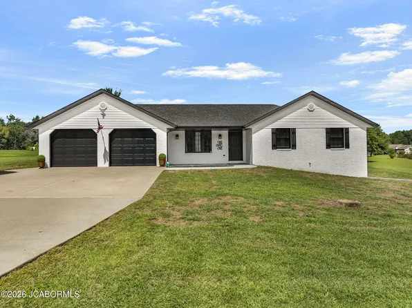 11021 Maple Leaf Ln, Holts Summit, MO 65043