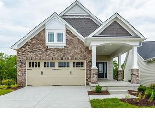 17051 Fire Glow Dr, Wildwood, MO 63011