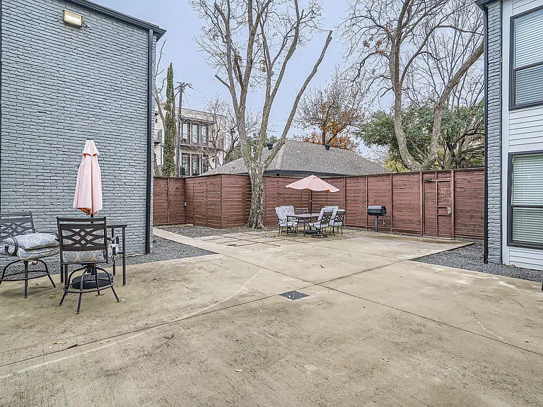 2806 Reagan St #104 — Photo 11