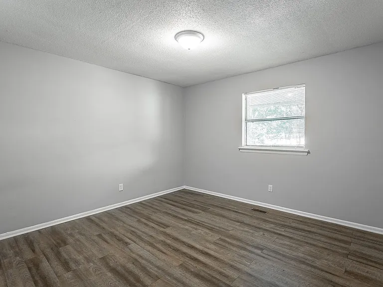 Charming Multifamily Living at 1407 Mana Lane — Photo 13