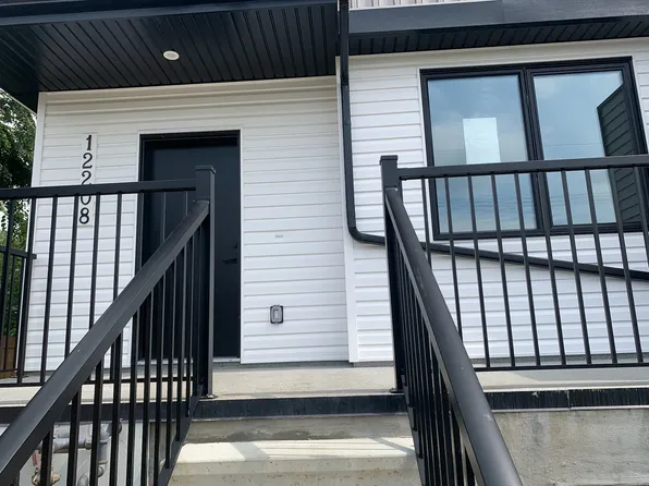10703 127th St NW, Edmonton, AB T5M 0S4