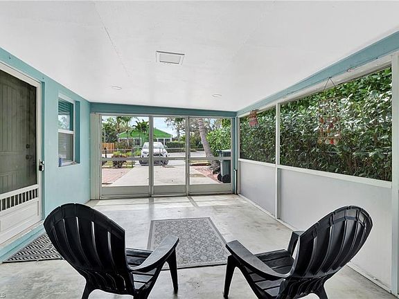 4th image of 1009 Ridge St