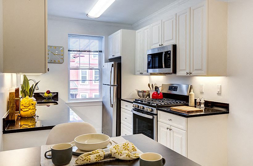 Kitchen Auburn Harris Courtyard Brookline MA Apartments