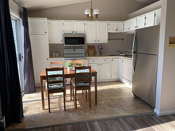 5th image of 8714 Aldrich Ave S