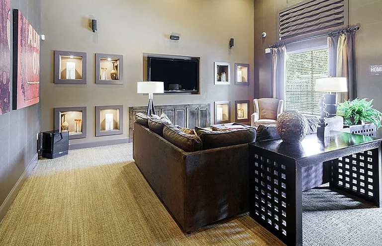 Northgate Oaks Apartments — Photo 34