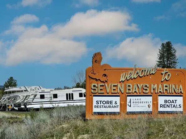 3416 Sandy Dr, Seven Bays, WA 99122