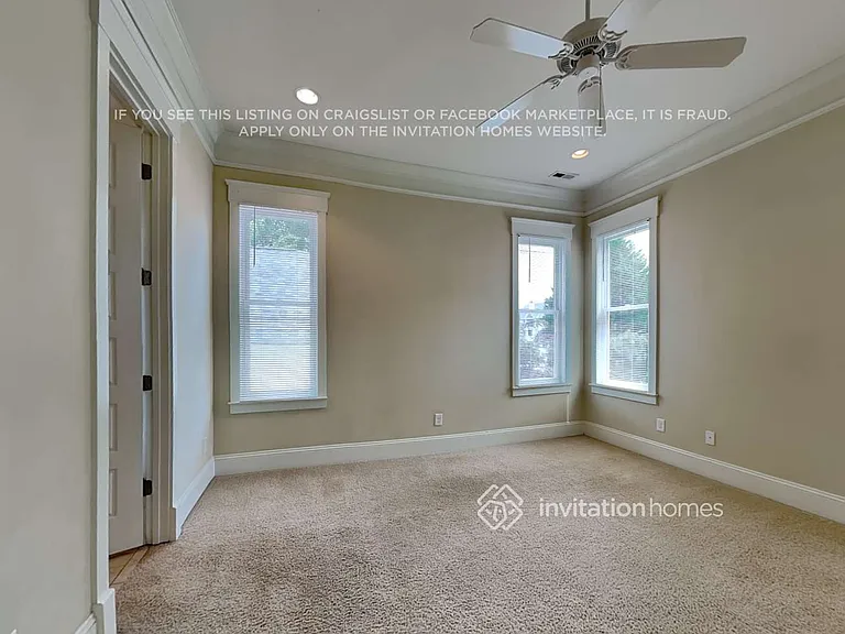 504 Camellia St — Photo 11