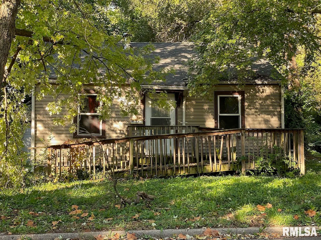 1719 N Valley Ave photo 1
