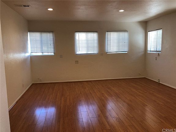 5th image of 7924 Whitmore St