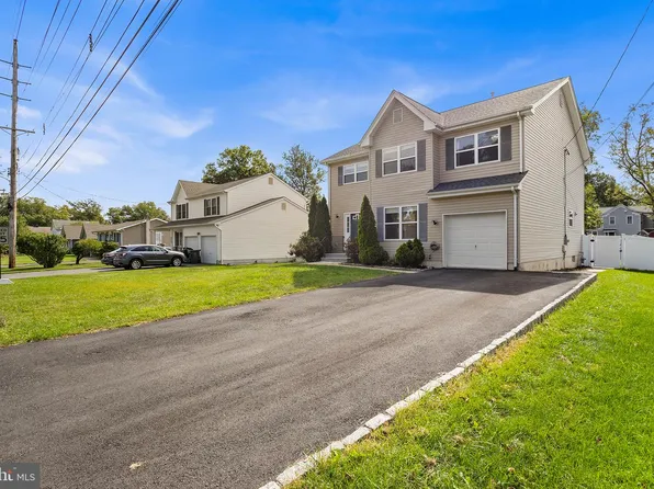 321 Grant Ave, Hightstown, NJ 08520