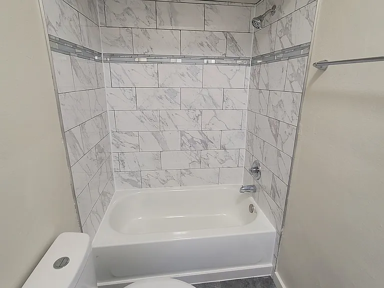 1812 Brownsville Rd #3 — Photo 7