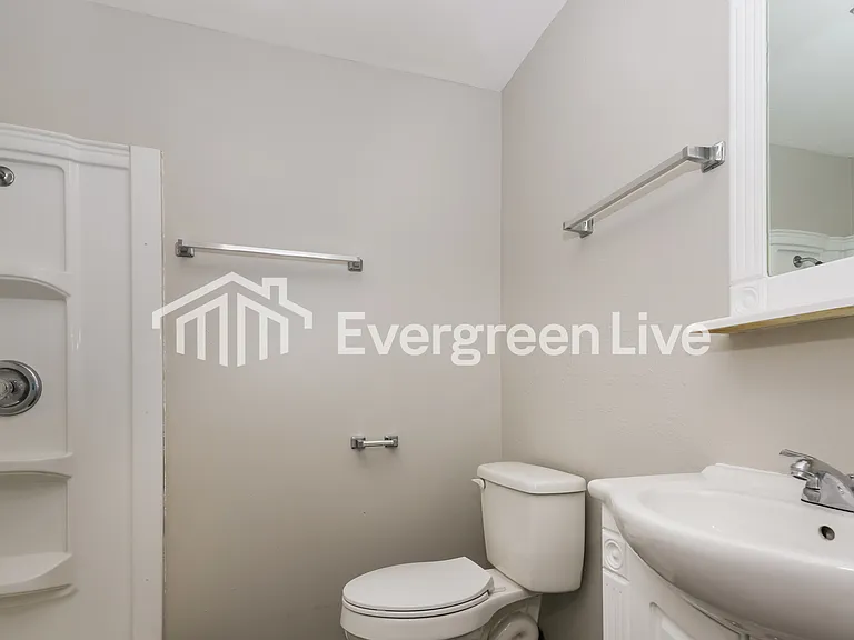 733 Chandler Dr — Photo 14