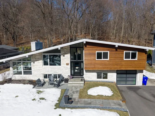 30 Billings Ln, Boston, MA 02130