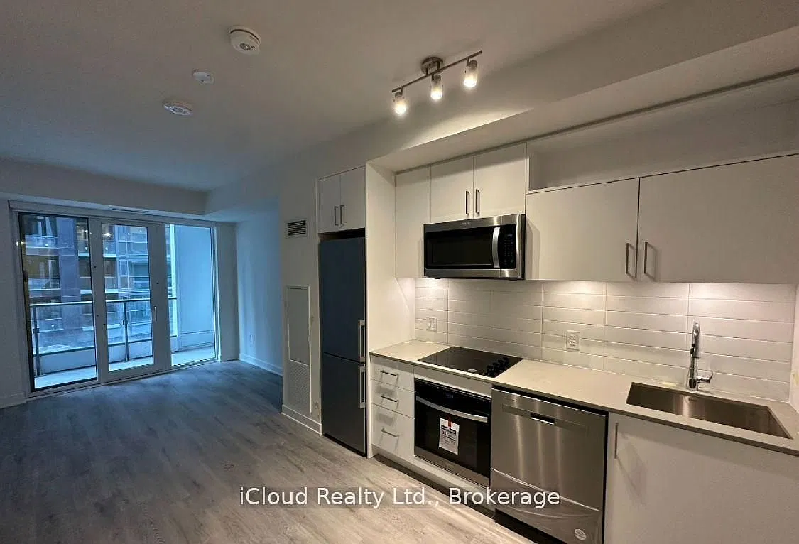 2 bed, $2,500 — Photo 4