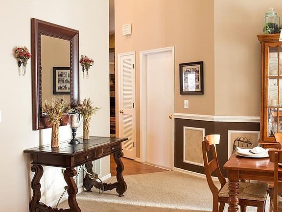 5th image of 1460 Wetherington Way