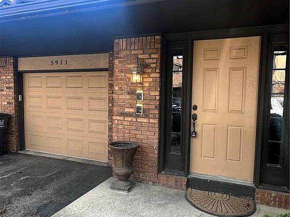 3rd image of 5911 Ryewyck Dr #D-57