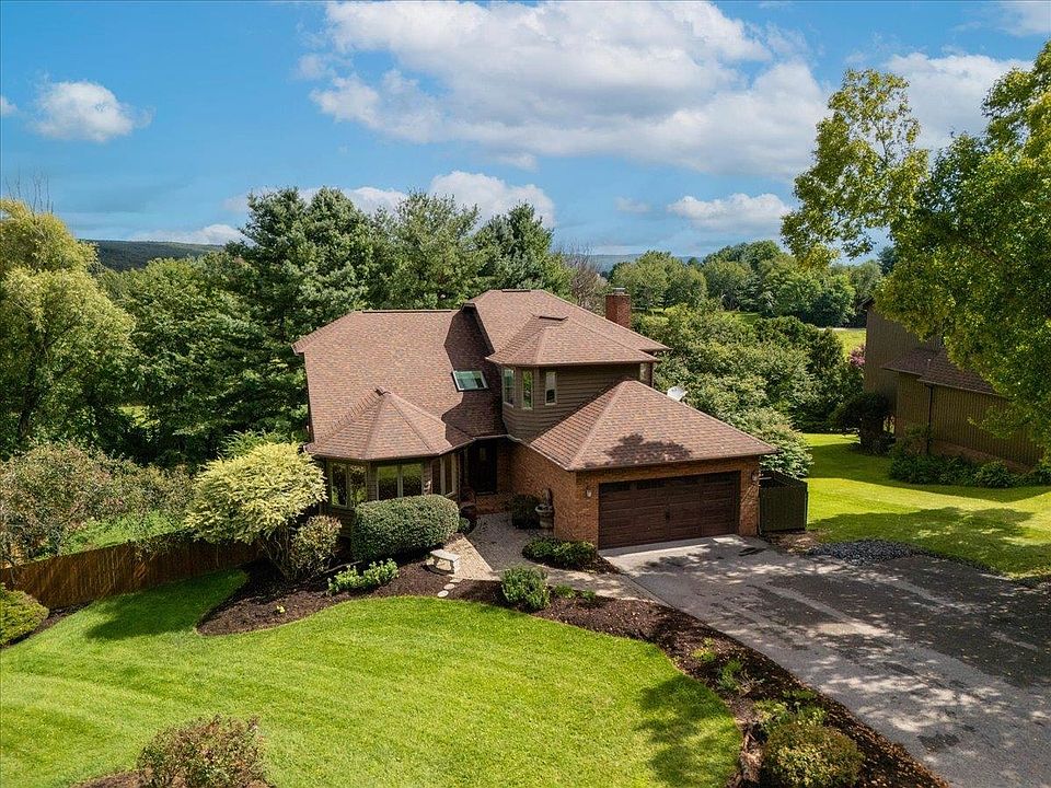 1st image of 114 Primrose Dr