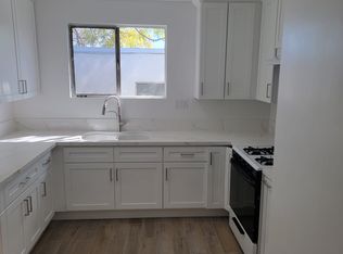 910 N Sweetzer Ave #D, West Hollywood, CA 90069