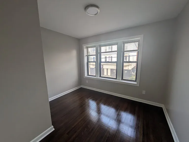 1071 Pembroke St #O2B — Photo 8
