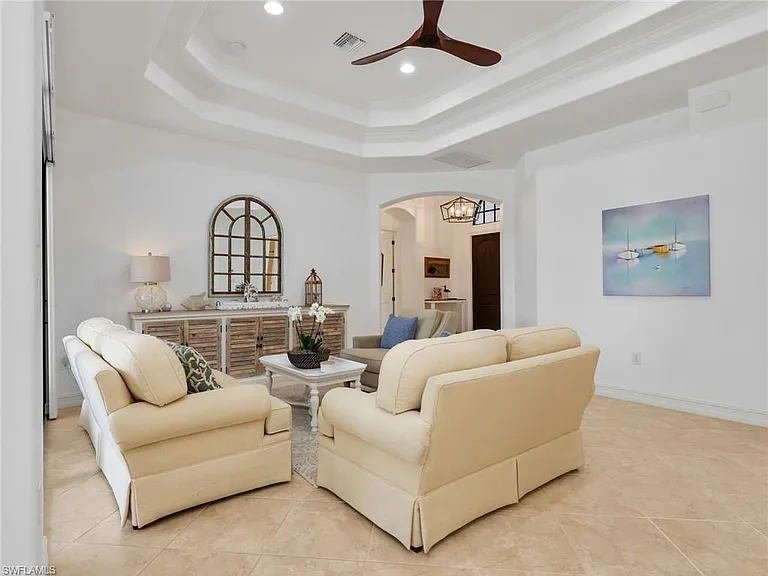 7660 Cottesmore Dr — Photo 20