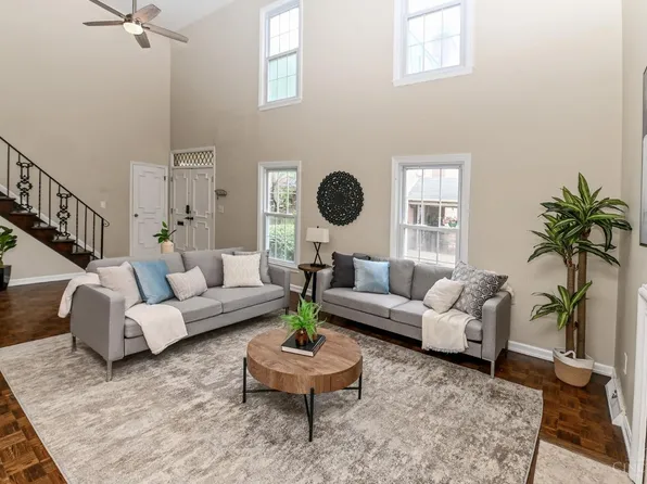 854 Rue De La Paix Unit B-1, Cincinnati, OH 45220