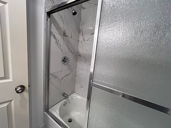 2nd image of 915 Edgell Rd APT 67