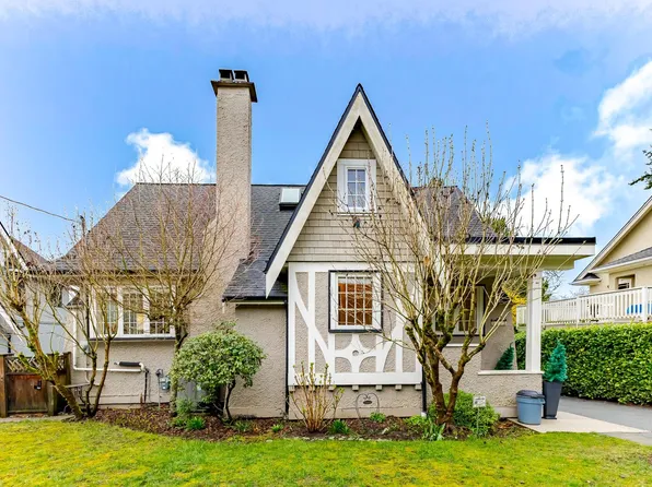 6713 Arbutus St, Vancouver, BC V6P 5S6