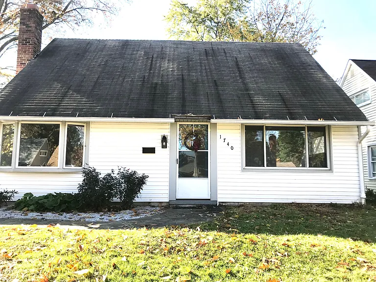 1740 Hanover St — Photo 1