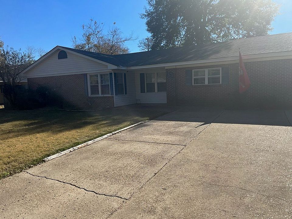 1st image of 151 Teresa Dr