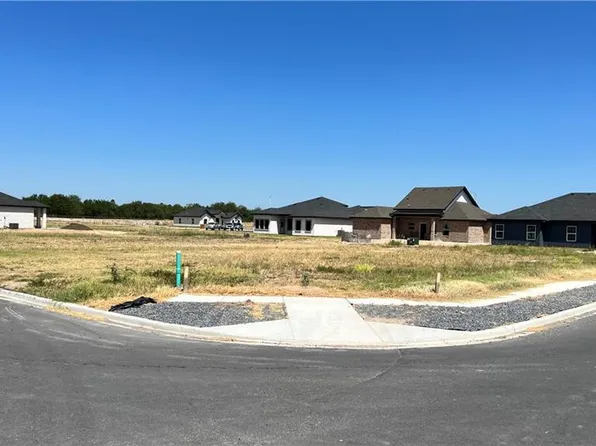 1221 Emma Elizabeth St, Weslaco, TX 78599