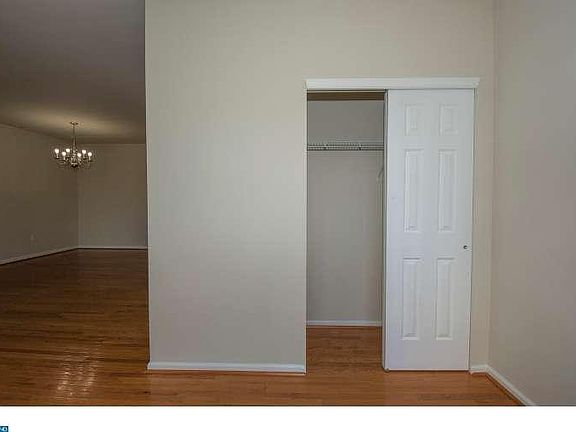 3rd image of 3702 Falls Cir #37