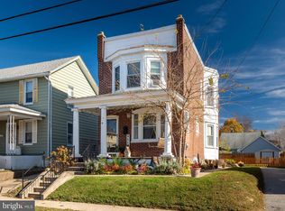 9 W Chelton Rd, Brookhaven, PA 19015